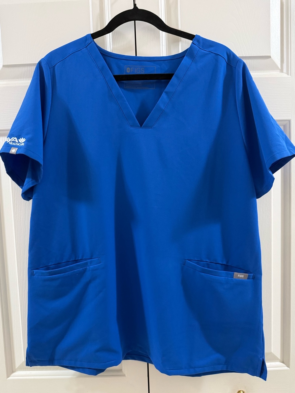 FIGS Casma 3-Pocket Scrub Top Blue XL NWT AYA Healthcare Embroidered